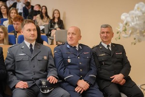 Komendant Powiatowy Policji w Ropczycach uczestniczył w zakończeniu roku szkolnego