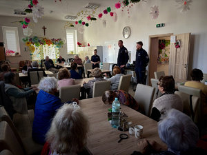 Policjanci z wizytą u seniorów