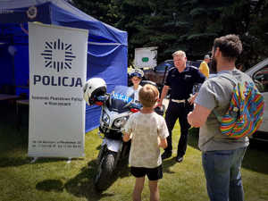 Policjanci na charytatywnym pikniku zorganizowanym przez IPA