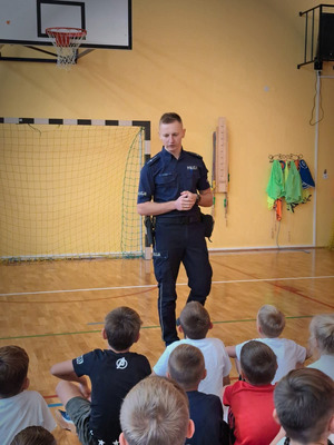 Bezpieczna droga do szkoły - działania ropczyckich dzielnicowych