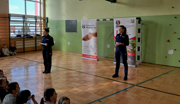 Kręci mnie bezpieczeństwo w zimie - spotkanie z policjantami w SP 3 w Ropczycach