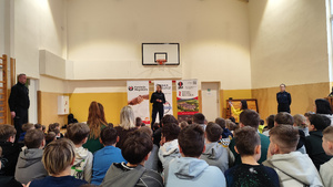 Kręci mnie bezpieczeństwo w zimie - spotkanie z policjantami w Zespole Szkół w Sędziszowie Małopolskim