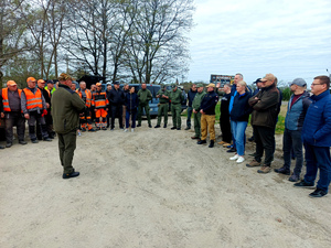 Policjanci włączyli się w akcję "Zainwestuj w Naszą planetę: Our Power, Our Planet"
